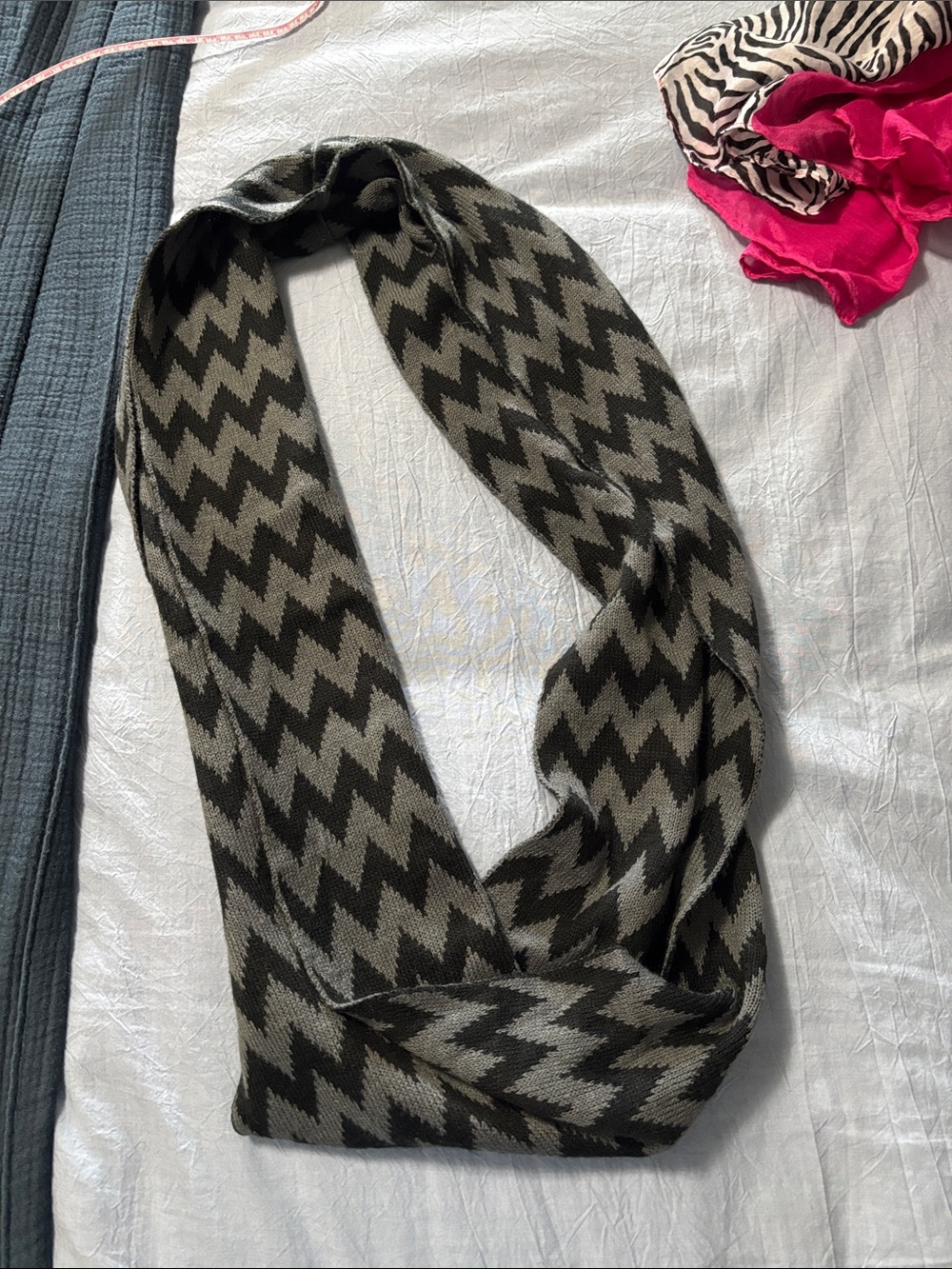 Scarves - Infinity and long rectangular - Picture 9 of 9